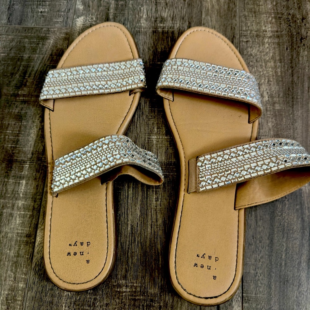EUC sandals
